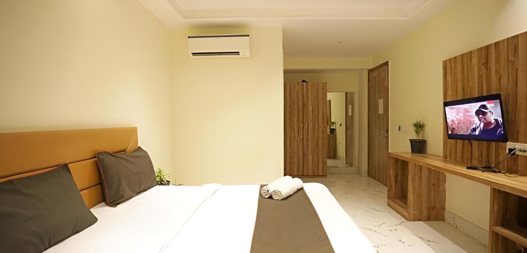Hotel Goodluck House Near Terminal 3 Igi Airport Nueva Delhi Exterior foto
