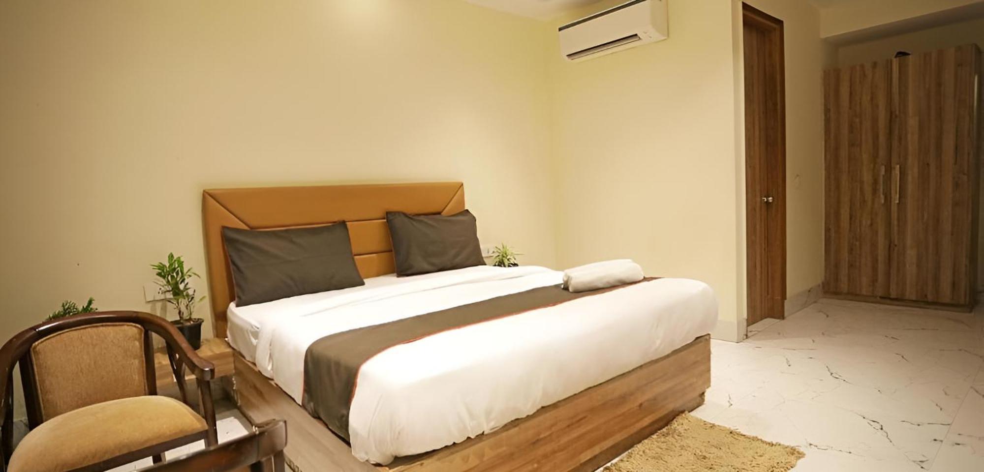 Hotel Goodluck House Near Terminal 3 Igi Airport Nueva Delhi Exterior foto