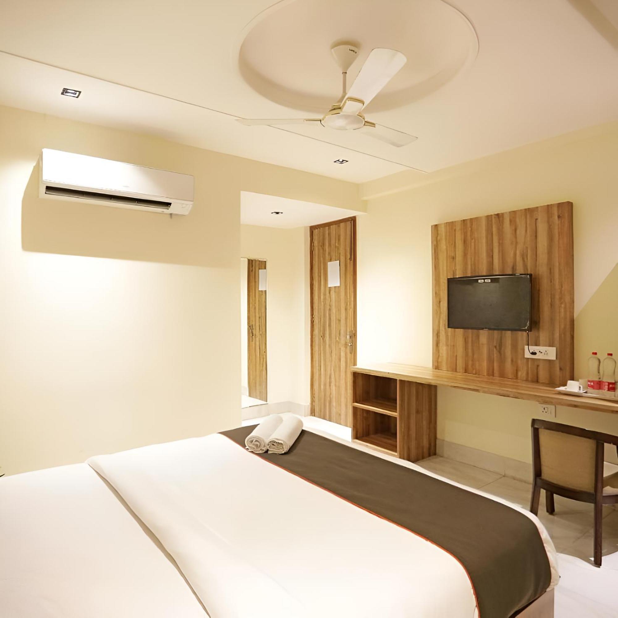 Hotel Goodluck House Near Terminal 3 Igi Airport Nueva Delhi Exterior foto